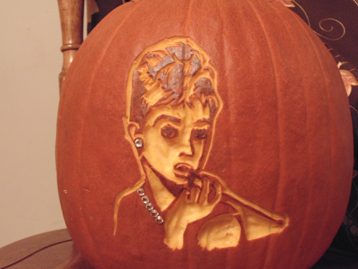 Audrey Hepburn Pumpkin CLOSE